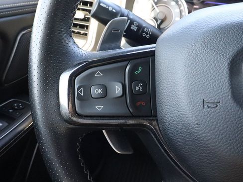 Used 2022 RAM 1500 Laramie AWD/4WD image 33