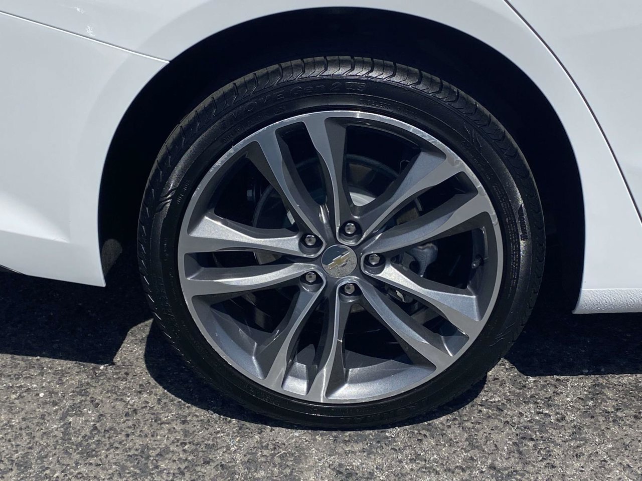 Used 2024 Chevrolet Malibu LT FWD image 7