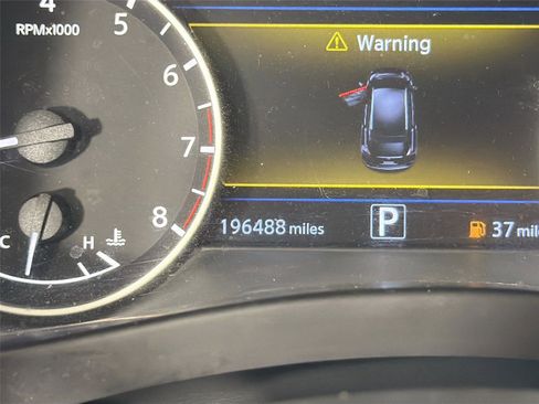 Used 2016 Nissan Murano Platinum FWD image 12