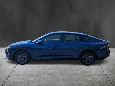 Used 2025 Kia K4 LXS image 7