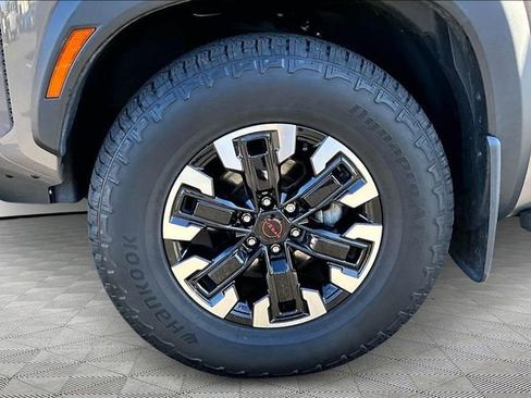 Used 2023 Nissan Frontier PRO-4X w/ Pro Convenience Package image 21