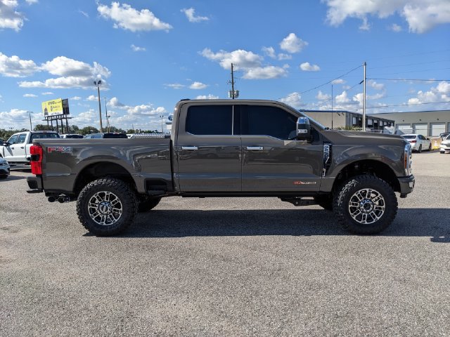 New 2027 Ford F250 Platinum w/ Platinum Plus Package AWD/4WD image 3