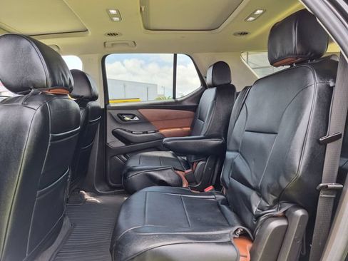 Used 2019 Chevrolet Traverse High Country AWD/4WD image 34