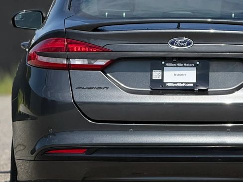 Used 2017 Ford Fusion Titanium FWD image 13