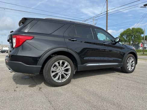 Used 2024 Ford Explorer Limited image 6
