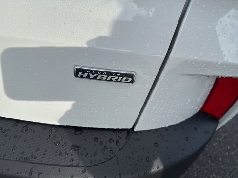 Used 2025 Ford Escape SE image 58