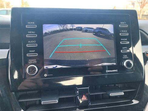 Used 2023 Toyota Camry LE image 10