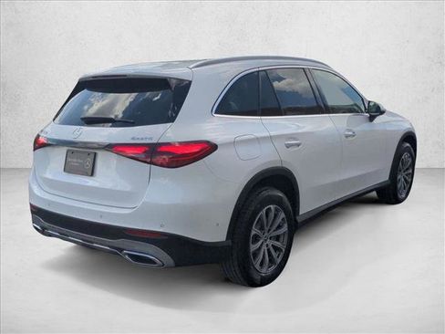 Certified 2025 Mercedes-Benz GLC 300 4MATIC image 5