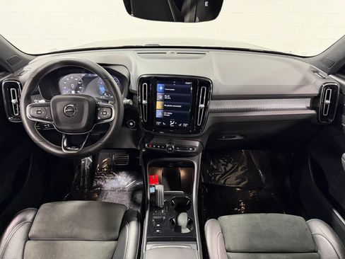 Used 2019 Volvo XC40 T5 R-Design AWD/4WD image 18