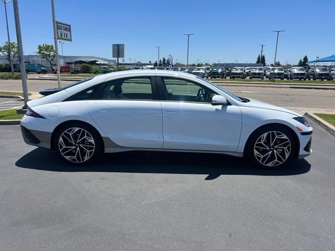 Used 2024 Hyundai Ioniq 6 SEL RWD image 14