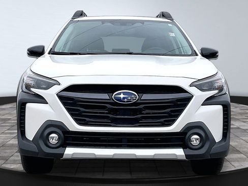 Certified 2024 Subaru Outback Limited image 3