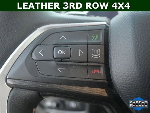 Used 2023 Jeep Grand Cherokee L Laredo image 23