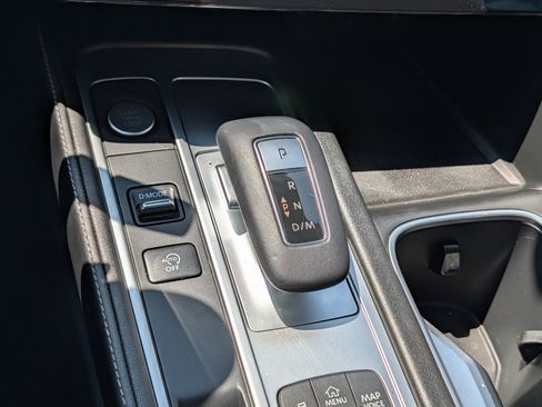 Used 2025 INFINITI QX60 Luxe AWD/4WD image 24