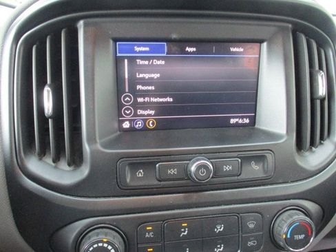 Used 2020 Chevrolet Colorado W/T w/ WT Convenience Package image 15