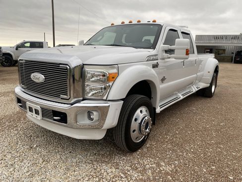 Used 2016 Ford F450 Lariat w/ Lariat Interior Package AWD/4WD image 1