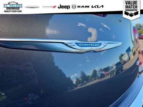 Used 2023 Chrysler 300 Touring w/ Safetytec Plus Group RWD image 32