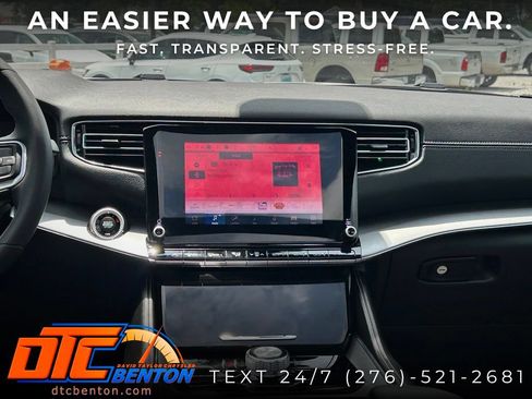 Used 2023 Jeep Wagoneer Series II AWD/4WD image 24