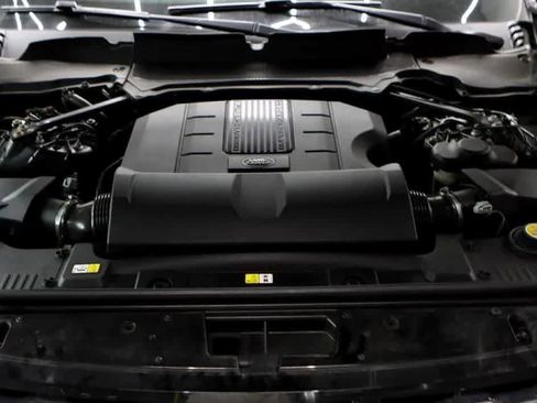 Used 2019 Land Rover Range Rover Supercharged image 11