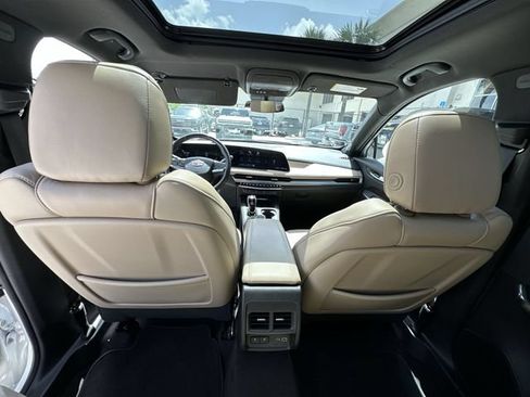 Certified 2024 Cadillac XT4 Premium Luxury FWD image 30