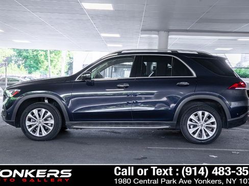 Used 2022 Mercedes-Benz GLE 350 4MATIC w/ Premium Package image 11