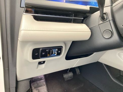 New 2026 Lincoln Nautilus Reserve image 17