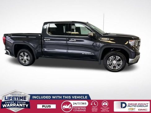 Used 2026 GMC Sierra 1500 SLT image 2