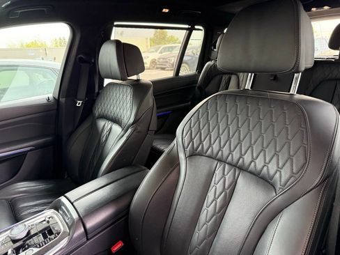 Used 2024 BMW X7 M60i w/ Executive Package image 3