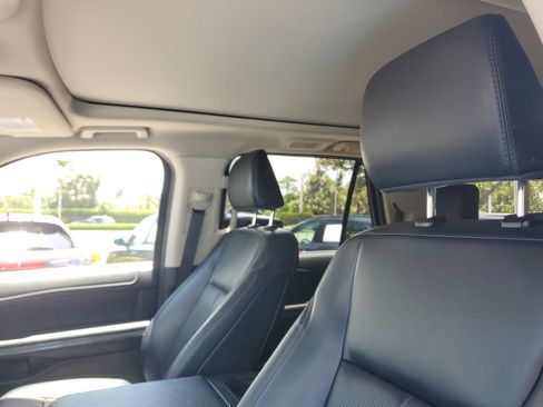 Used 2024 Ford Expedition Max XLT AWD/4WD image 21