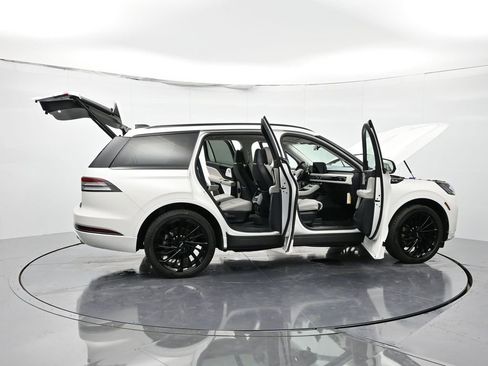 New 2025 Lincoln Aviator Reserve w/ Equipment Group 201A image 46