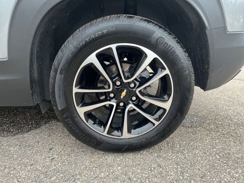 Used 2025 Chevrolet TrailBlazer LT image 24