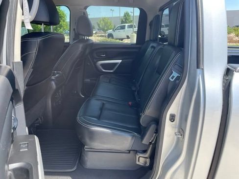 Used 2019 Nissan Titan PRO-4X w/ Pro-4x Convenience Package AWD/4WD image 29