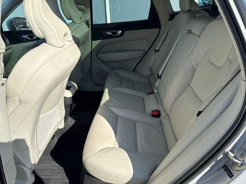 Used 2023 Volvo XC60 B5 Plus w/ Protection Package Premier AWD/4WD image 10
