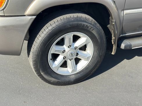 Used 2004 Nissan Pathfinder SE image 38