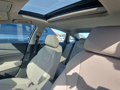 Used 2025 Honda Accord Touring image 6