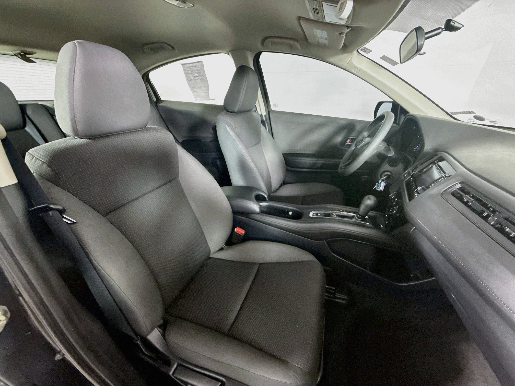 Used 2019 Honda HR-V LX image 33