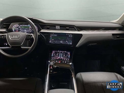 Used 2023 Audi e-tron Premium Plus image 12
