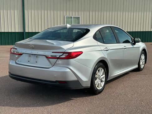 Used 2025 Toyota Camry LE FWD image 6