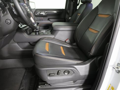 Used 2023 GMC Sierra 1500 AT4 w/ Technology Package image 15