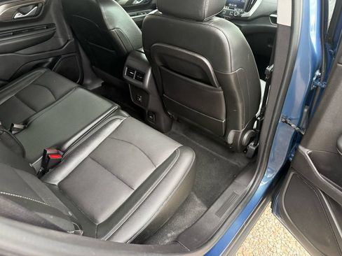 Used 2024 GMC Terrain SLT w/ Infotainment Package II AWD/4WD image 21