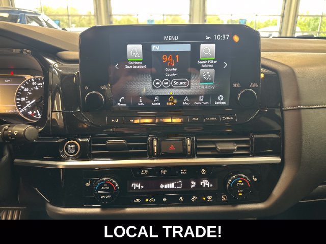 Used 2023 Nissan Pathfinder SL AWD/4WD image 3