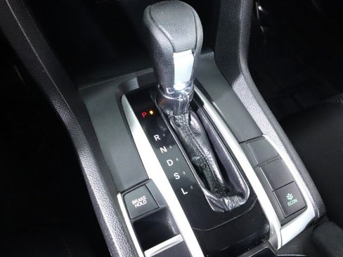 Used 2018 Honda Civic EX image 22