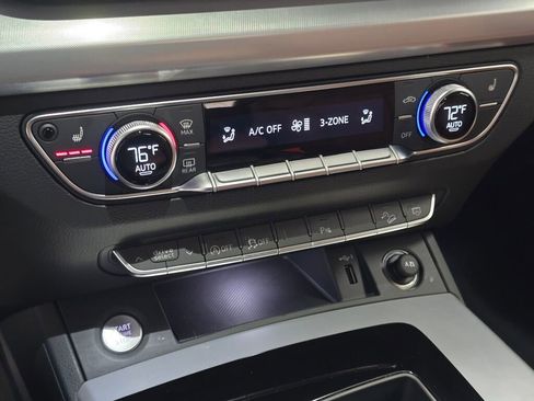 Certified 2025 Audi Q5 2.0T Premium w/ Convenience Plus Package image 16