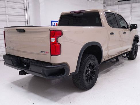 Used 2022 Chevrolet Silverado 1500 ZR2 w/ Technology Package AWD/4WD image 30