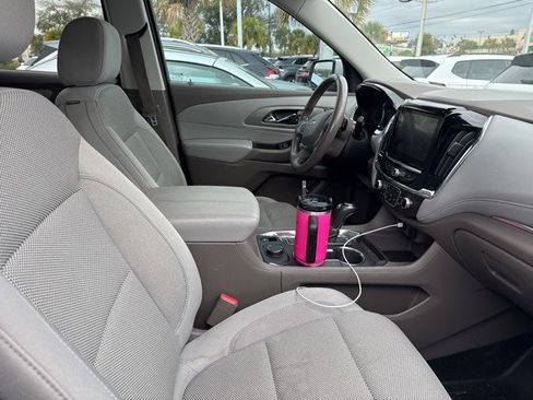 Used 2019 Chevrolet Traverse LT image 13