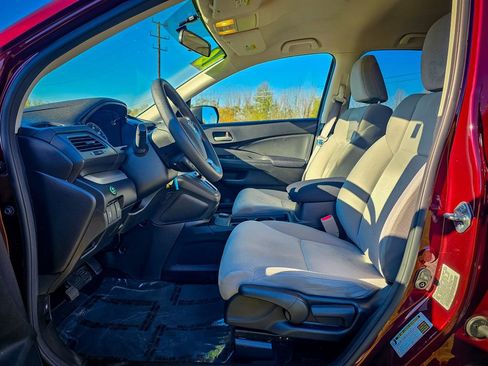 Used 2016 Honda CR-V SE image 12