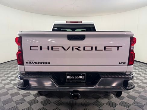 Used 2024 Chevrolet Silverado 2500 LTZ AWD/4WD image 9