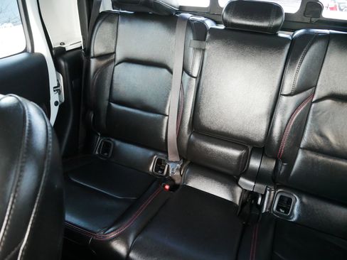 Used 2020 Jeep Gladiator Rubicon image 12