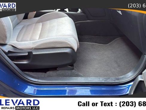 Used 2019 Honda CR-V LX image 36