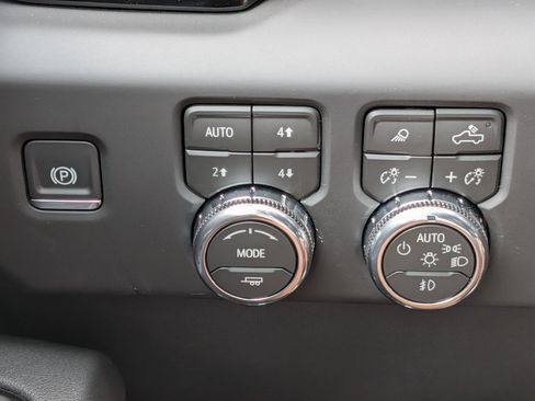 New 2026 GMC Sierra 1500 AT4 w/ AT4 Premium Package AWD/4WD image 25
