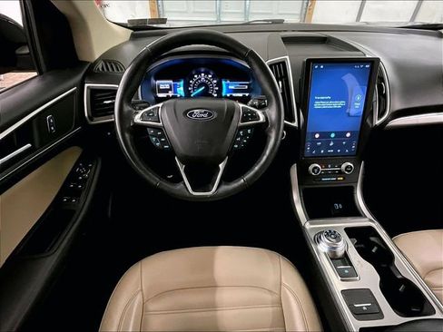 Used 2022 Ford Edge SEL AWD/4WD image 5